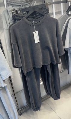 Костюм жіночий у стилі Zara топ+ джогери «Варьонка». Мод #П404 колір графіт, розмір 42-44 6291 фото